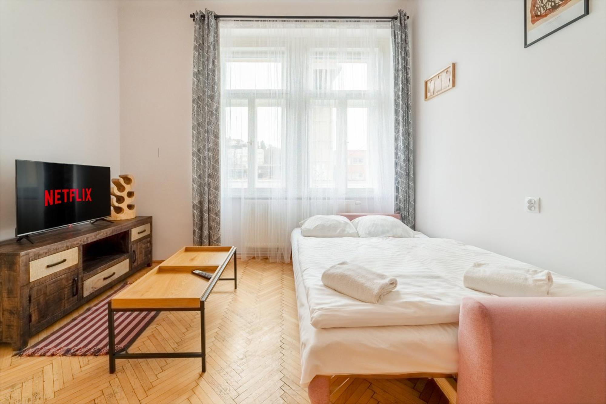 Authentic Czech Experience By Rentez Apartment Prague