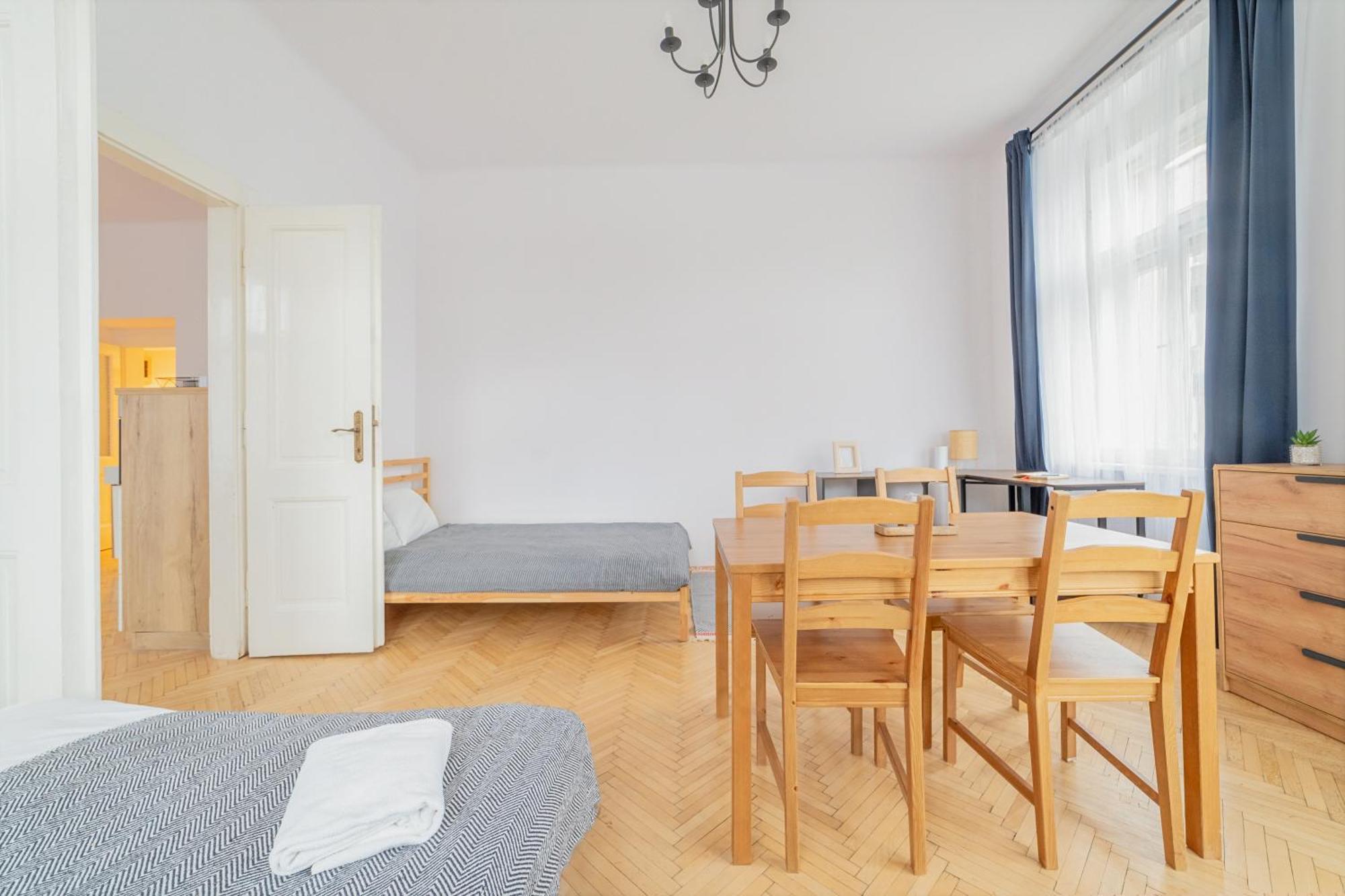 Authentic Czech Experience By Rentez Apartment Prague